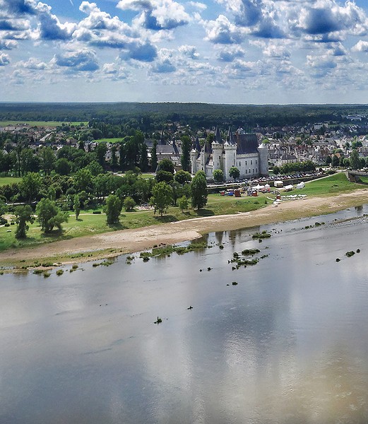 Histoire d'O et Chateaux Chateau%20de%20Sully%20Sur%20Loire%203b-BorderMaker