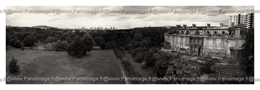 [Image: Panorama%20Chateau%20Rothschild-1-border.jpg]